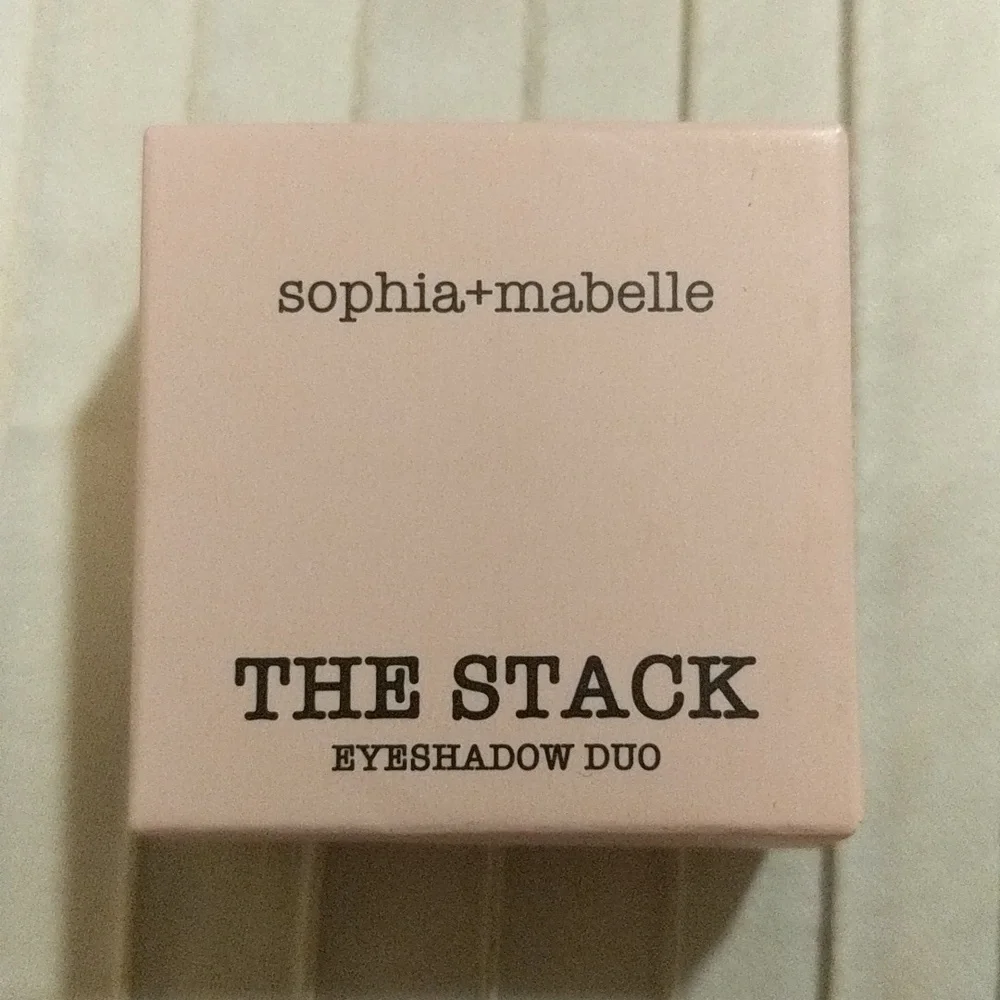 NWT Sophia+Mabelle Eyeshadow Duo